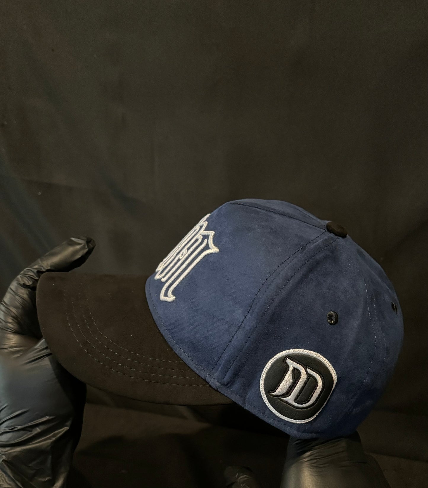 LA NAVY suede